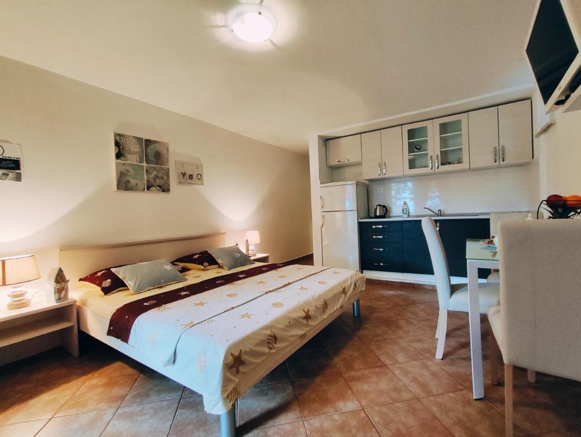Apartmani Nada Mustapic Brela Exteriér fotografie