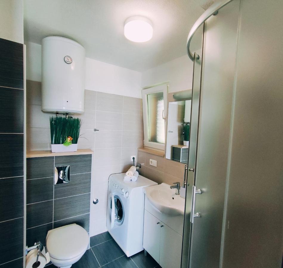 Apartmani Nada Mustapic Brela Exteriér fotografie