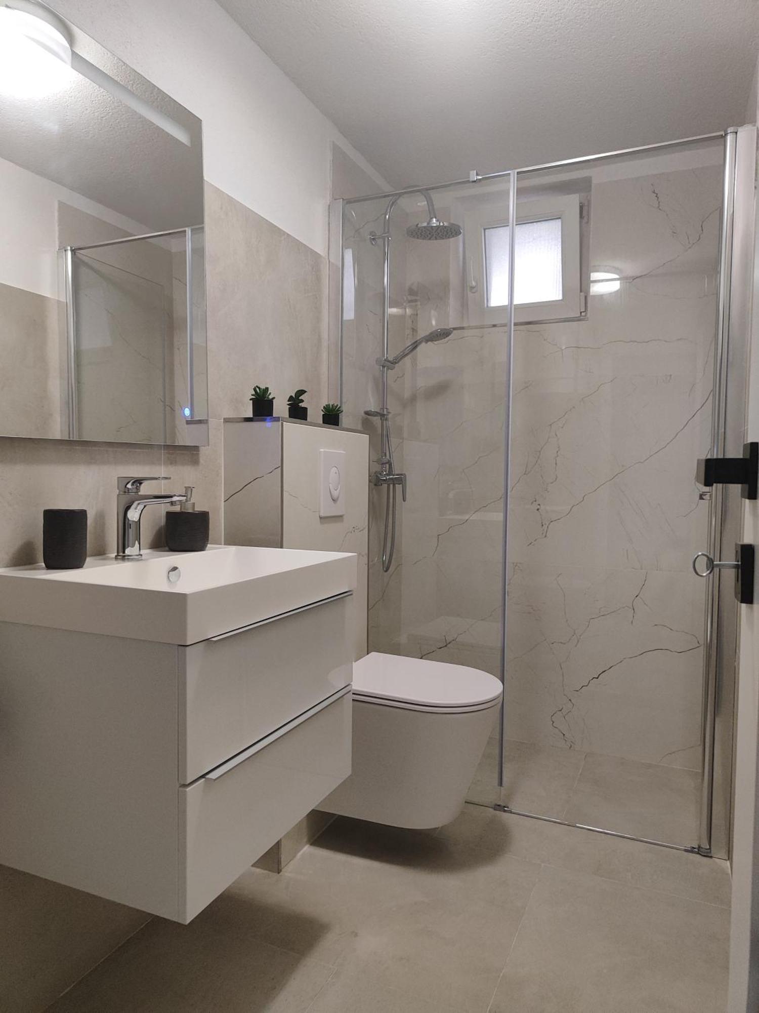 Apartmani Nada Mustapic Brela Exteriér fotografie